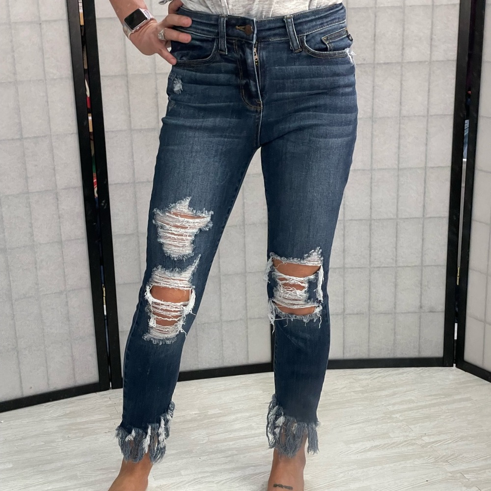 Judy blue twin fringe cropped skinny jeans